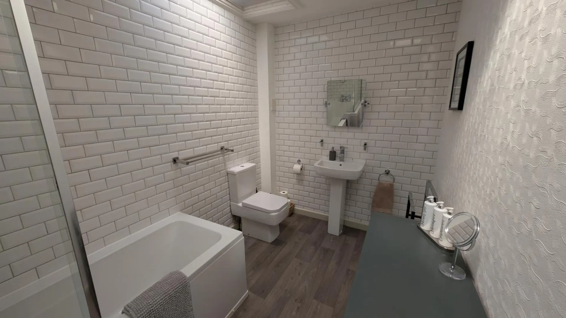Eastgate Lodge Flat 23B Pickering Daire